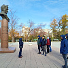 У памятника Николаю Демидову